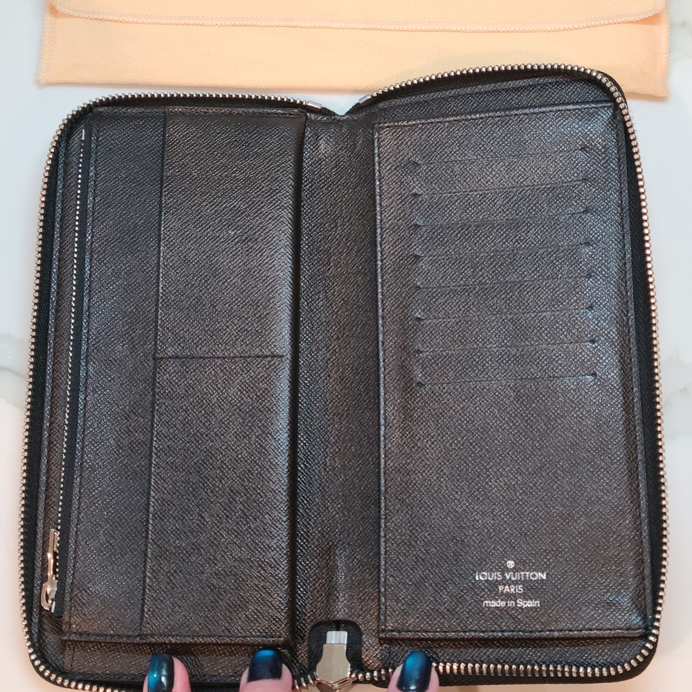 Louis Vuitton NWOT Damier Graphite Checkered Wallet Zip Around - Picture 11 of 15